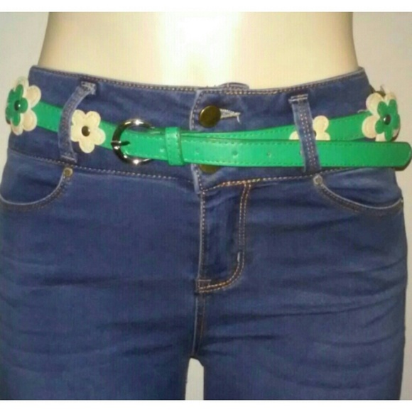Green Flower Belt - Picture 2 of 3